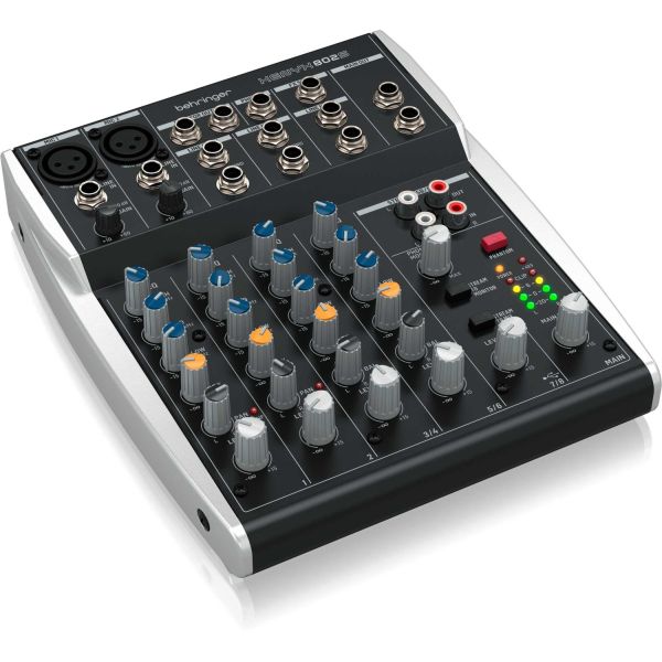 Behringer Xenyx 802S mixer