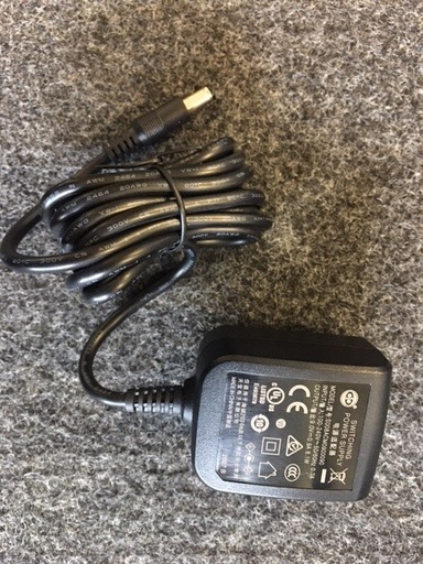 [CQ01-00306-000] Behringer OCTAVE DIVIDER , RD-6 , TD-3 , VT999 Power Supply Adapter 9V 0.9A Positive Pole Outside